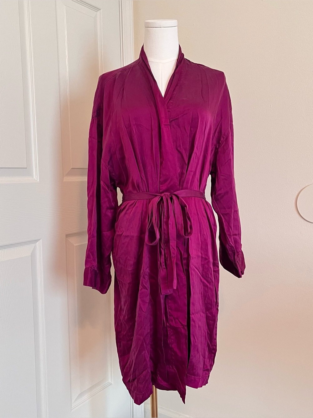 Vintage '80s Victoria's Secret Gold Label 100% Silk Robe Womens Size PS Sleep